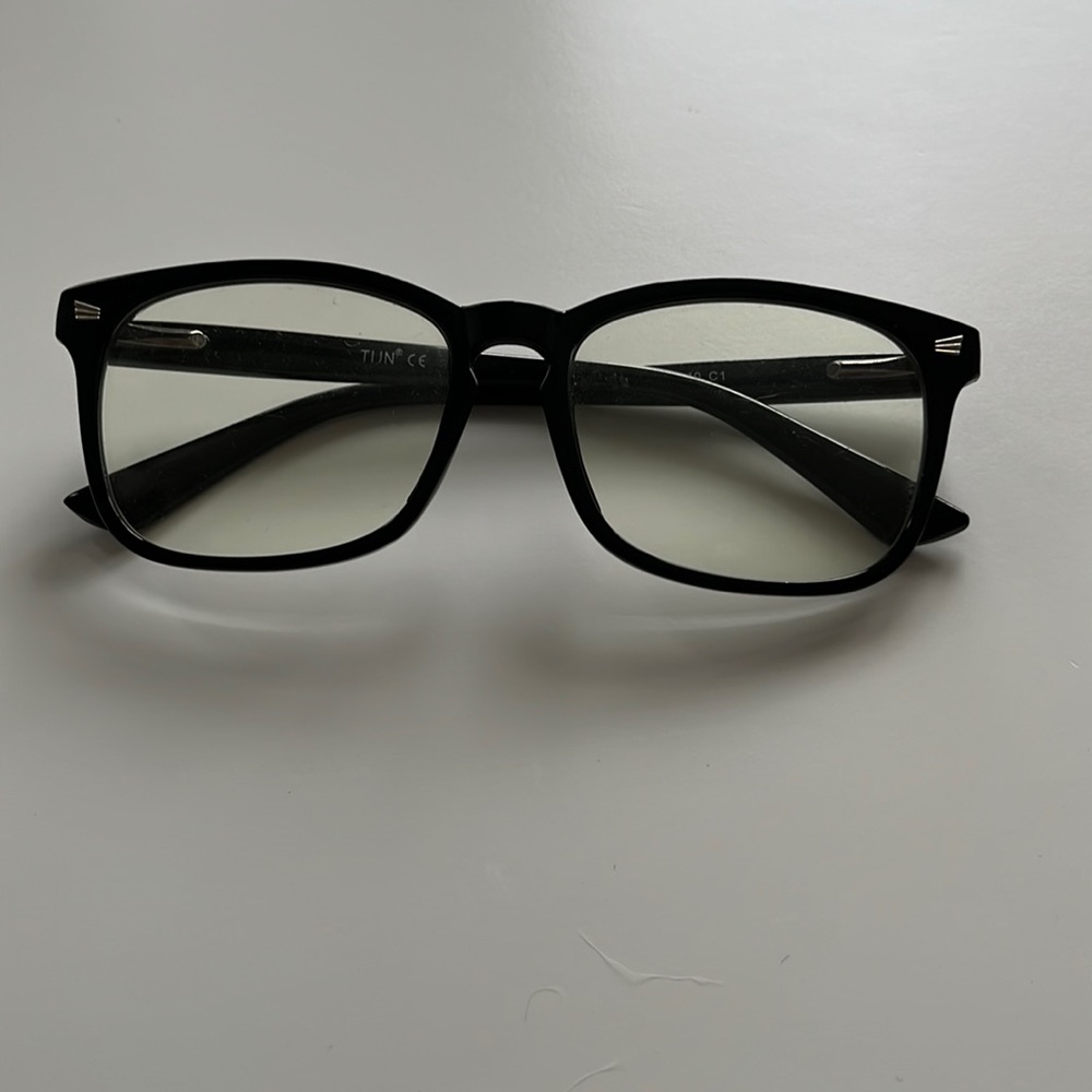 Blue light glasses